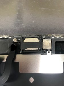 iPhone 8 画面交換 スマホスピタル鹿児島店