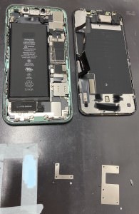 iPhone 11 画面交換　スマホスピタル鹿児島店