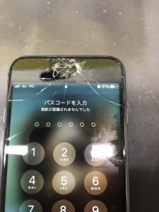 iPhone 8 画面交換 スマホスピタル鹿児島店
