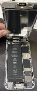 iPhone 6s 画面交換　スマホスピタル鹿児島店