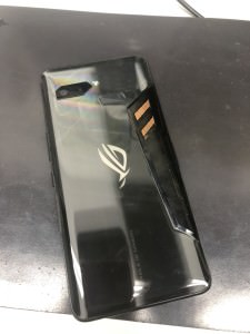 ROG Phone 画面交換　スマホスピタル鹿児島店