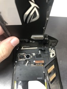 ROG Phone 画面交換　スマホスピタル鹿児島店