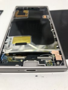 XperiaXZ バッテリー交換 スマホスピタル鹿児島店