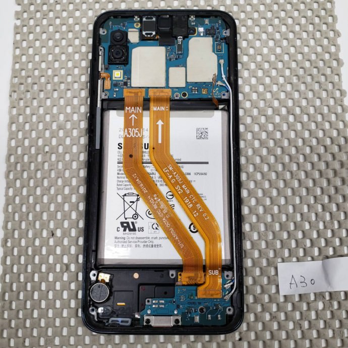 スマホスピタル鹿児島店　Galaxy A30　充電口　交換修理