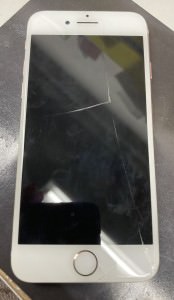 iPhone7 画面交換 スマホスピタル鹿児島店