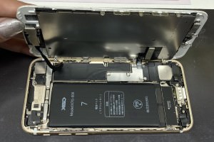 iPhone7 画面交換 スマホスピタル鹿児島店