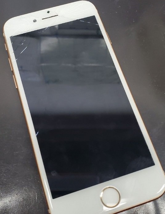iPhone8、画面割れ、画面交換修理