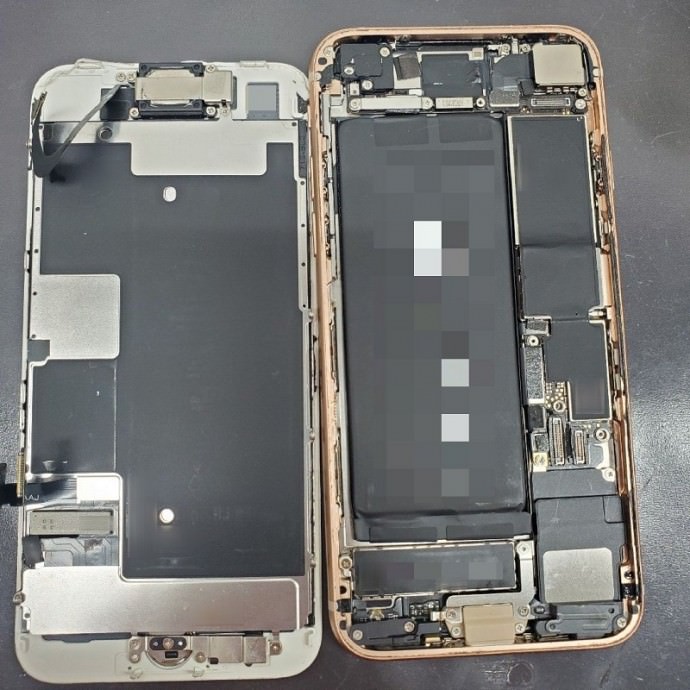 iPhone8、画面割れ、画面交換修理