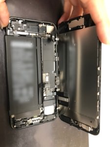 iPhone7バッテリー交換修理スマホスピタル鹿児島店
