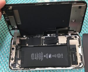 iPhoneXR_Repair03