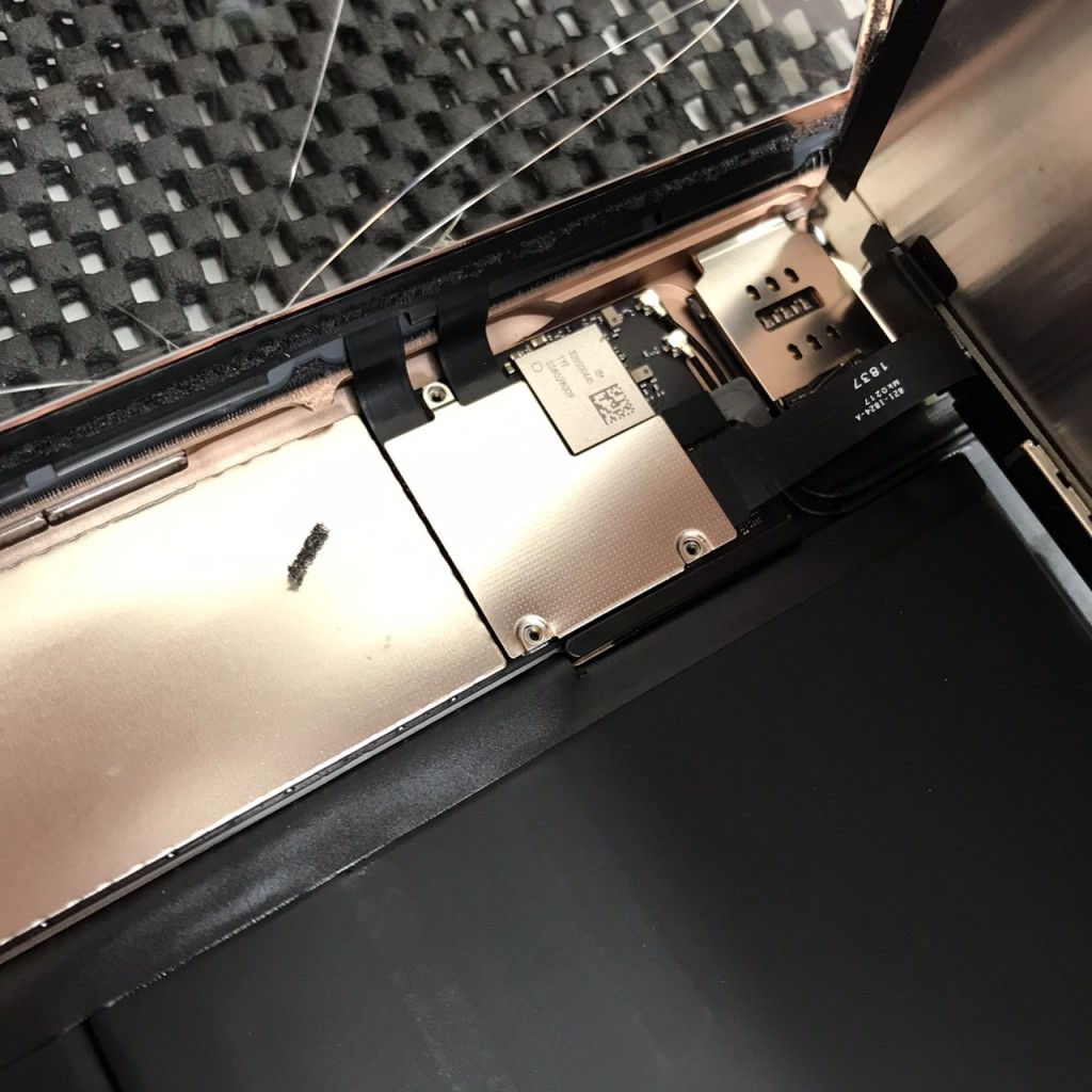 iPad6 ガラス交換 スマホスピタル佐賀駅前店