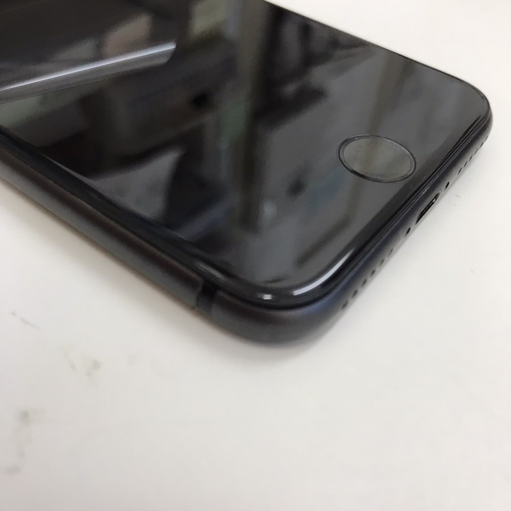 iPhone8 画面交換 バッテリー交換 スマホスピタル佐賀駅前店