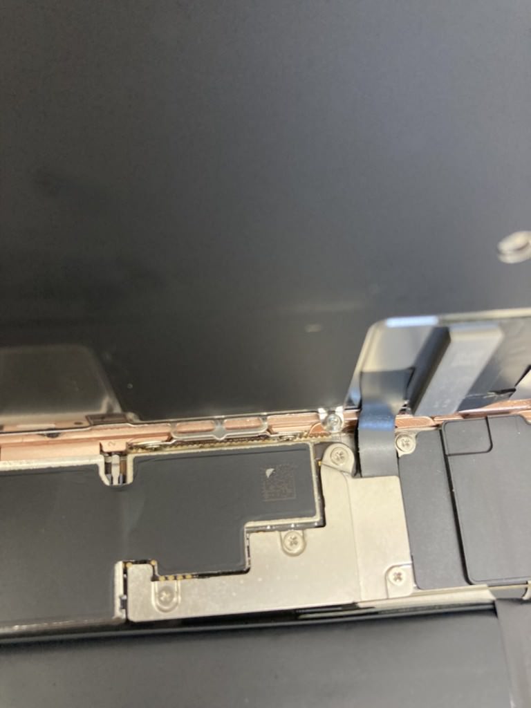 iPhone8 バッテリー交換 修理画像