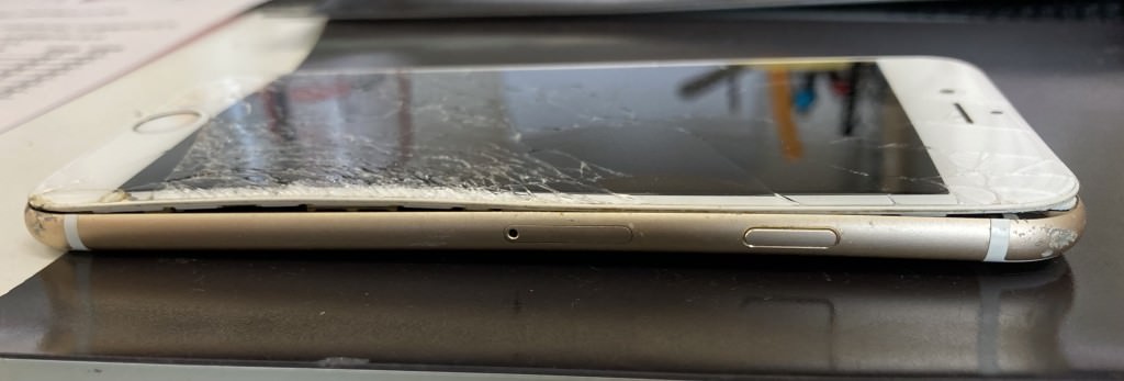 iPhone6画面交換修理前側フレーム歪みスマホスピタル佐賀駅前店