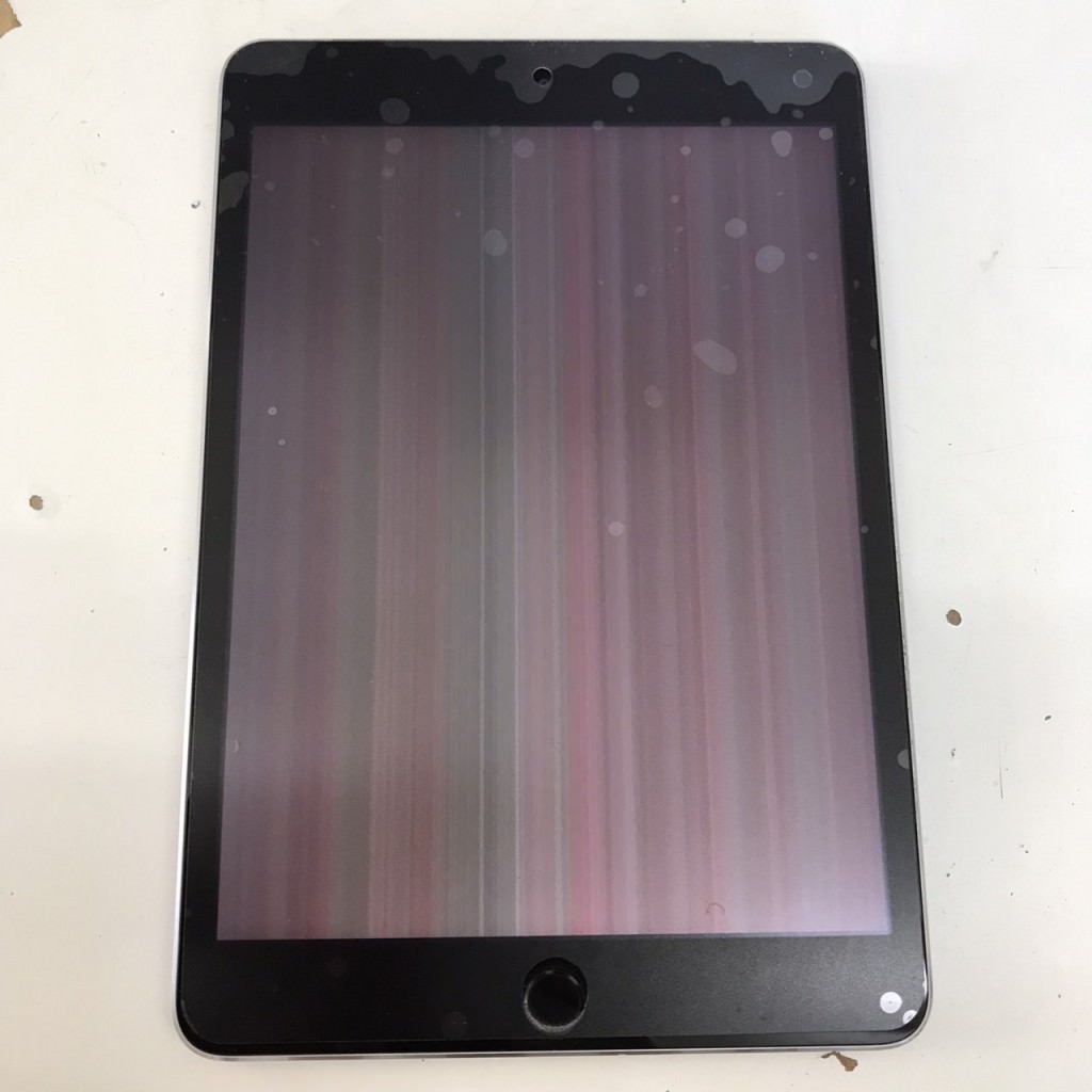 iPadmini3 液晶交換 スマホスピタル佐賀駅前店