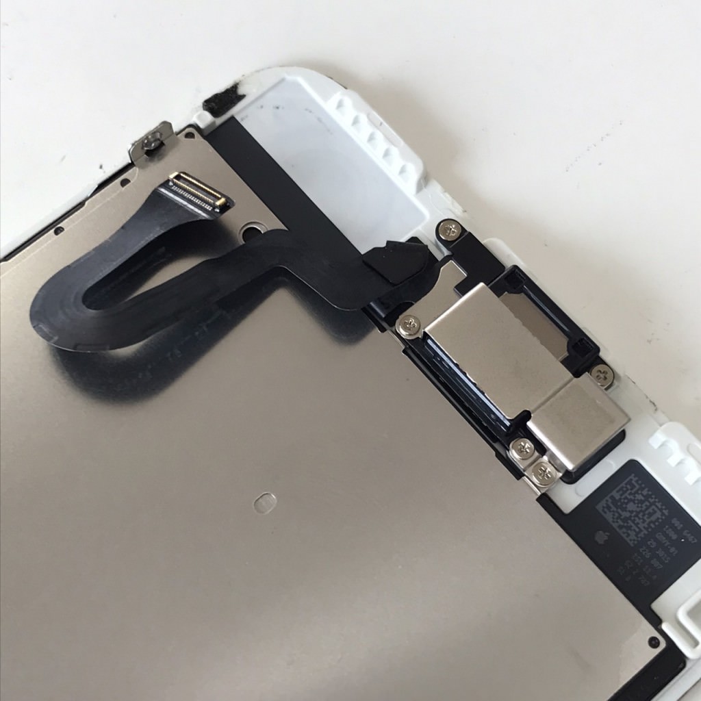 iPhone7plus 画面交換 スマホスピタル佐賀駅前店
