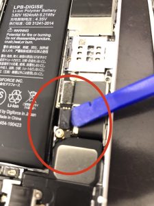 スマホスピタル佐賀駅前店　iPhoneSE　バッテリー交換修理