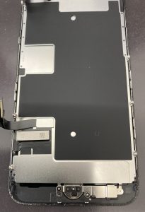 iPhoneSE2 分解途中 スマホスピタル佐賀駅前店