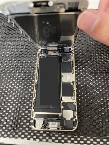 iPhone6s　バッテリー交換修理　スマホスピタル佐賀駅前店