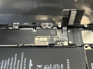 iPhone8 画面交換展開時 スマホスピタル佐賀駅前店