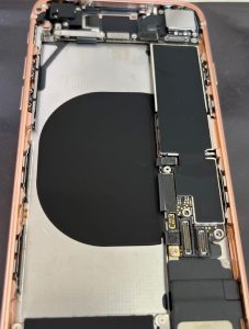 iPhone8 バッテリー交換取付前 スマホスピタル佐賀駅前店