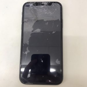 iPhone11　画面交換修理　スマホスピタル佐賀駅前店