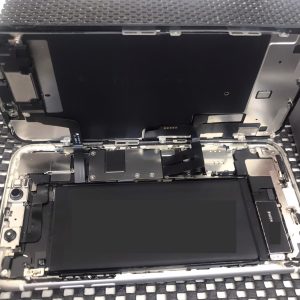 iPhone11　画面交換修理　スマホスピタル佐賀駅前店