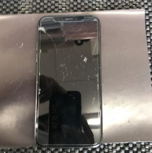 iPhoneXS 画面交換修理前 スマホスピタル佐賀駅前店