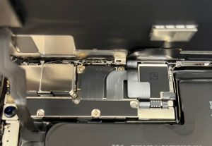 iPhoneXS 画面交換展開時 スマホスピタル佐賀駅前店