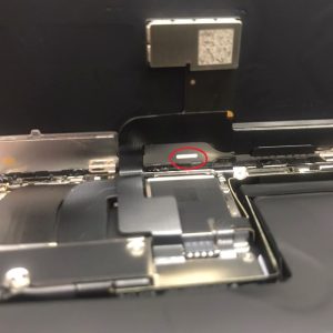 iPhoneXS 画面交換修理 水没反応確認 スマホスピタル佐賀駅前店