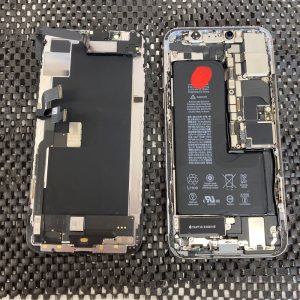 iPhoneXS 画面交換修理 パネル外し スマホスピタル佐賀駅前店