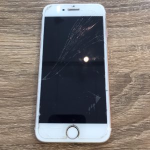 iPhone7　画面割れ　液晶不良　スマホスピタル佐賀駅前店　九州　iOS16　修理　iPhone12Pro　iPhone13Pro