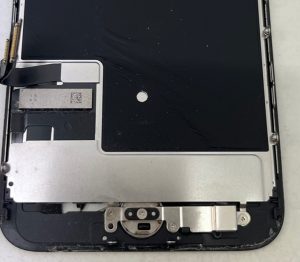 iPhone8 画面交換修理途中 スマホスピタル佐賀駅前店