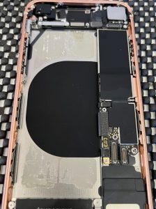 iPhone8 バッテリー交換取り付け前 スマホスピタル佐賀駅前店