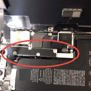 iPhoneXS　バッテリー交換修理　スマホスピタル佐賀駅前店