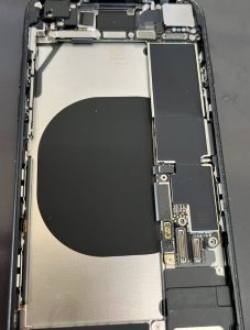 iPhone8 バッテリー交換取付前 スマホスピタル佐賀駅前店