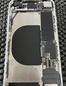 iPhone修理 バッテリー交換 劣化 減り iPhone8 スマホスピタル佐賀駅前店