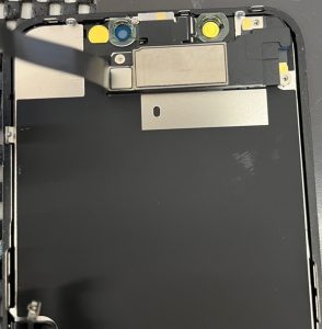 iPhoneXR 画面交換修理途中 スマホスピタル佐賀駅前店