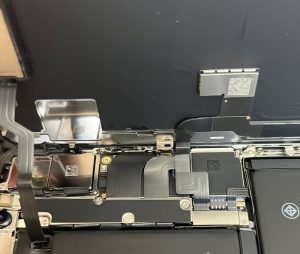 iPhoneX バッテリー交換展開時 スマホスピタル佐賀駅前店