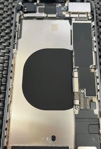 iPhone8Plus バッテリー交換取り付け前 スマホスピタル佐賀駅前店
