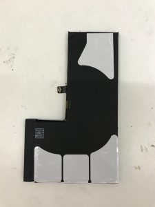 スマホスピタル佐賀駅前店　iPhoneXS　バッテリー交換修理　4