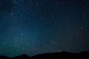 ペルセウス座流星群, iPhone 流星群 撮影 星空, スマホスピタル佐賀駅前店