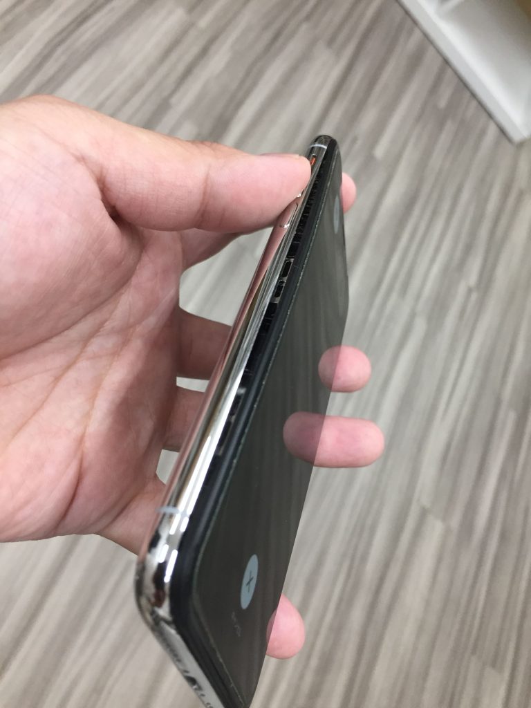 iPhoneX　バッテリー　膨らみ　画面浮き　高槻　修理