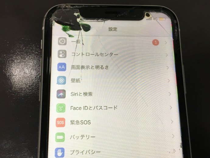 iPhone修理　XR　画面　液晶　ガラス　割れ　ひび　黒い　シミ　液漏れ　交換　即日　高槻