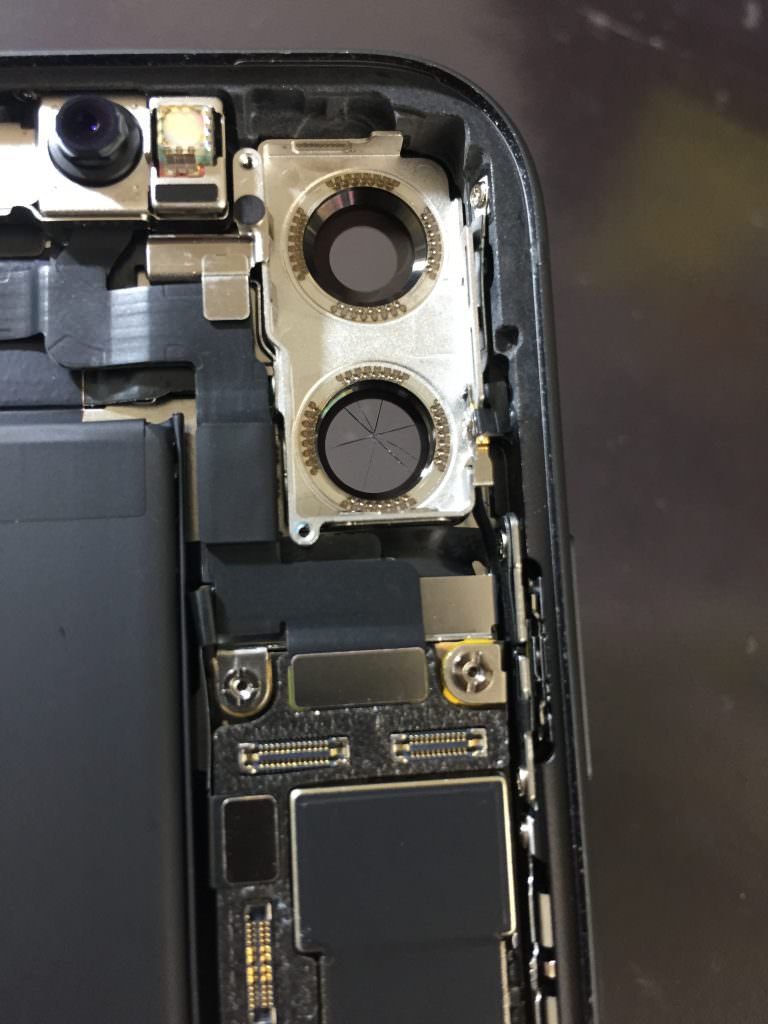 落下でヒビが入ったiPhone11のカメラレンズが修理で綺麗に！ | スマ ...