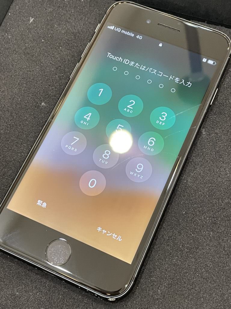 iphone8%e3%80%80%e6%b6%b2%e6%99%b6627-2