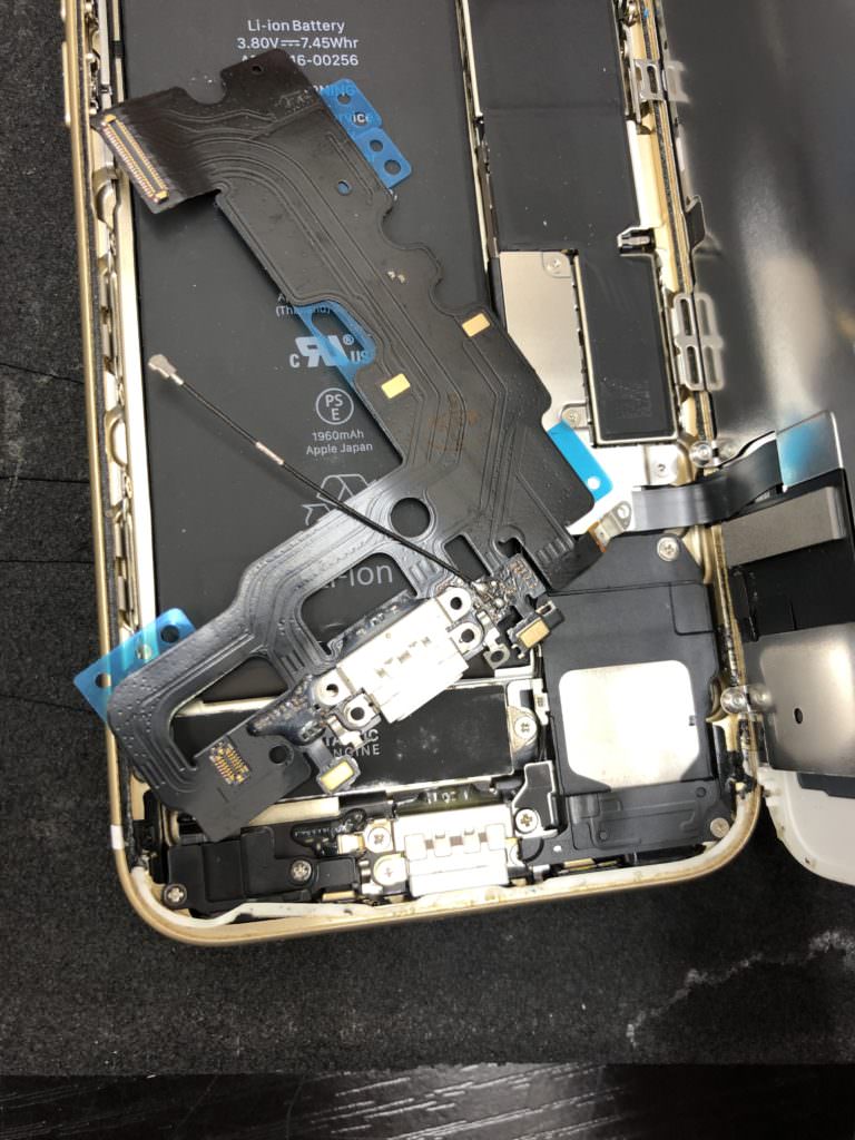 iPhone充電口