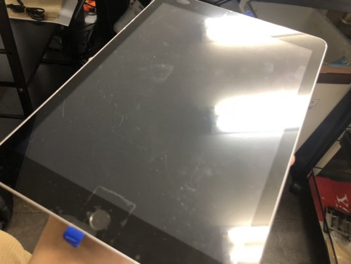 iPad screen crack broke fix replace