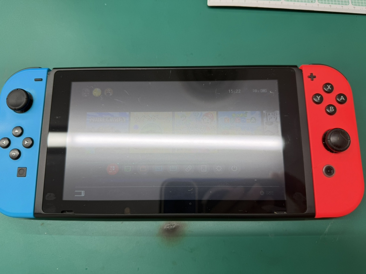 三軒茶屋】Nintendo Switchの液晶修理｜画面割れ・線・映らない症状も